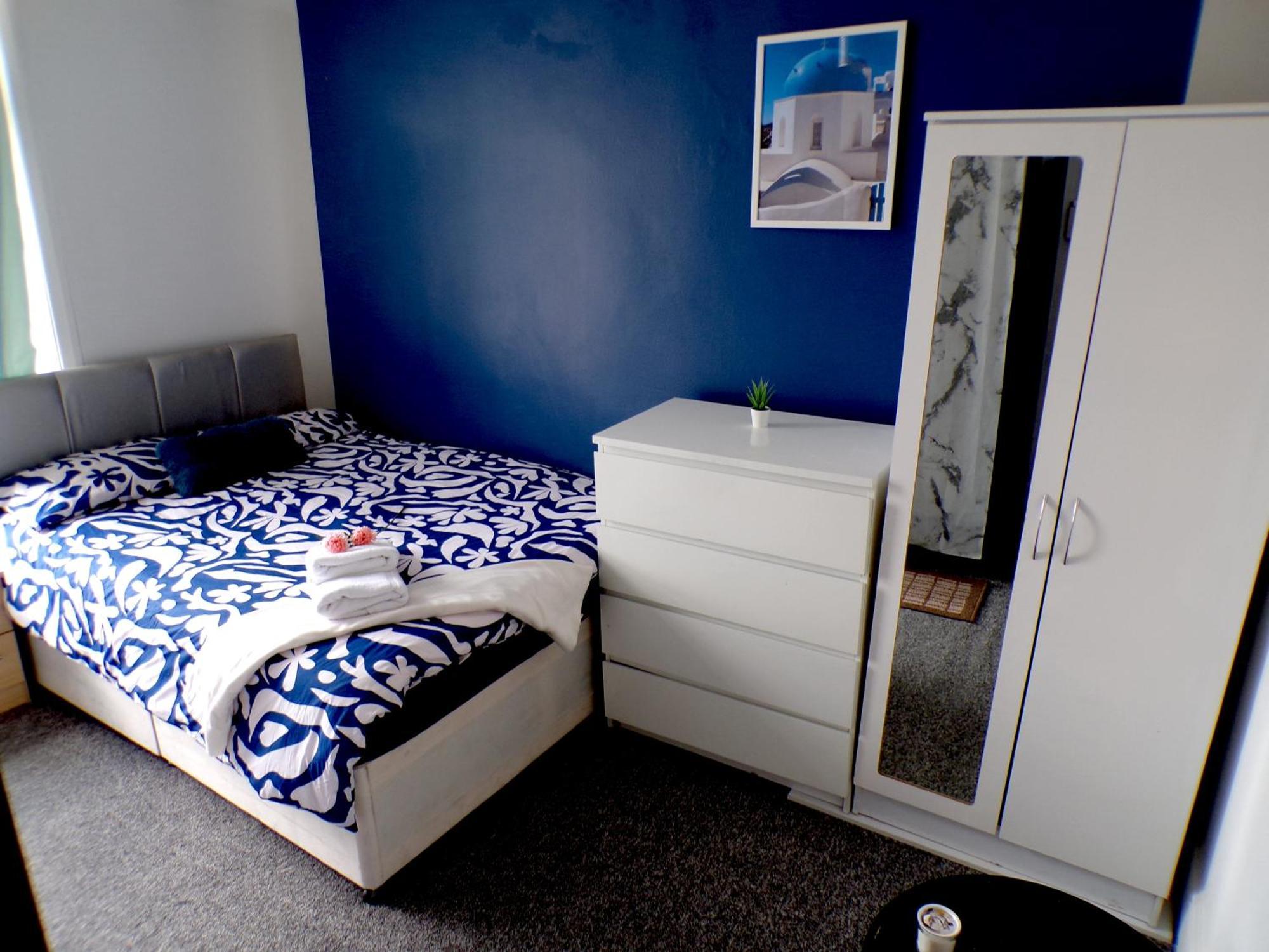 West Kensington - Santorini Apartments London Exterior photo